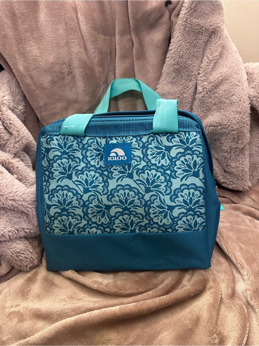 Igloo Teal Floral Insulated Lunch Tote with Mint Handles
